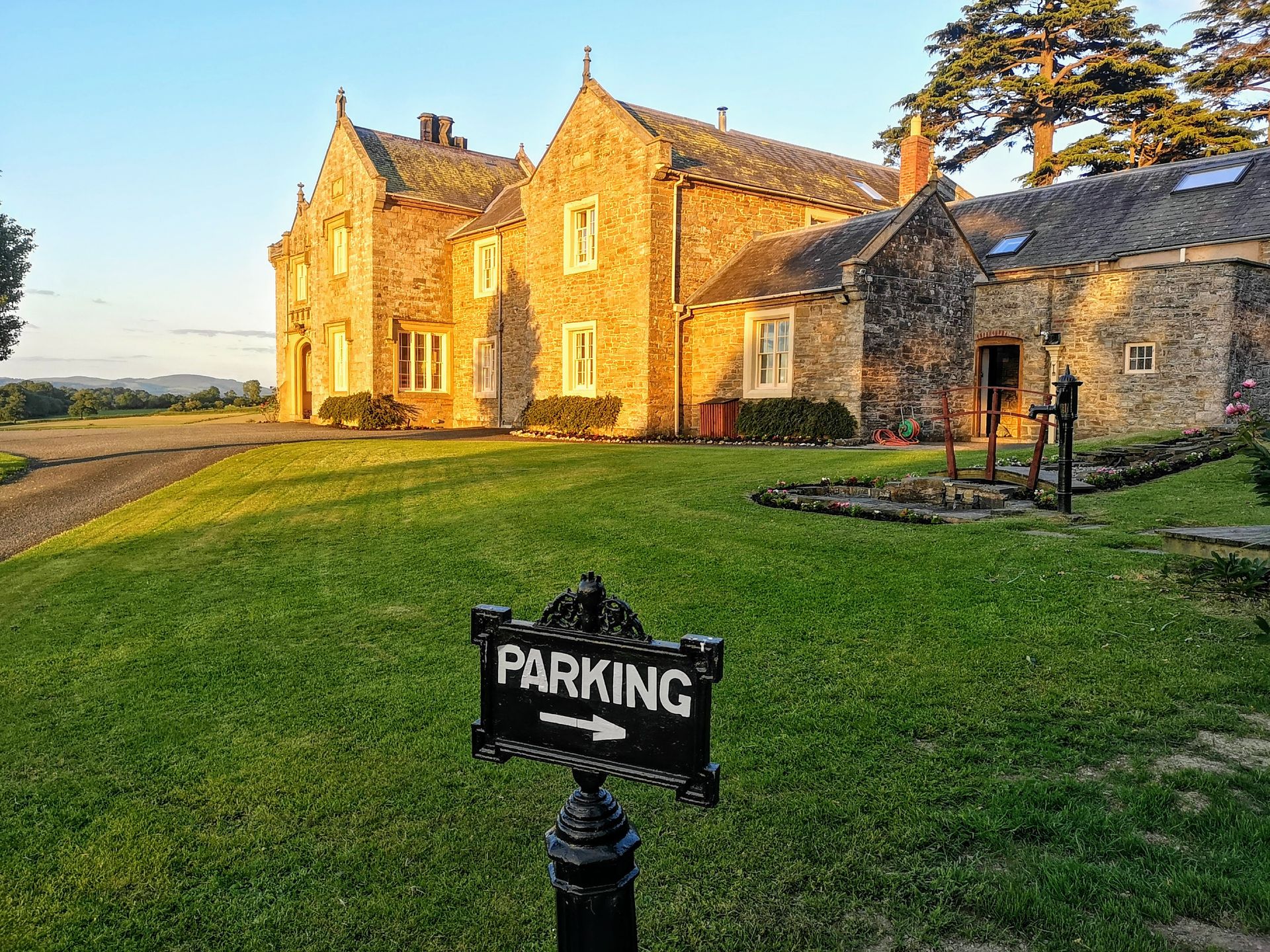 Pentrenant Hall - IMG 20190621 210722